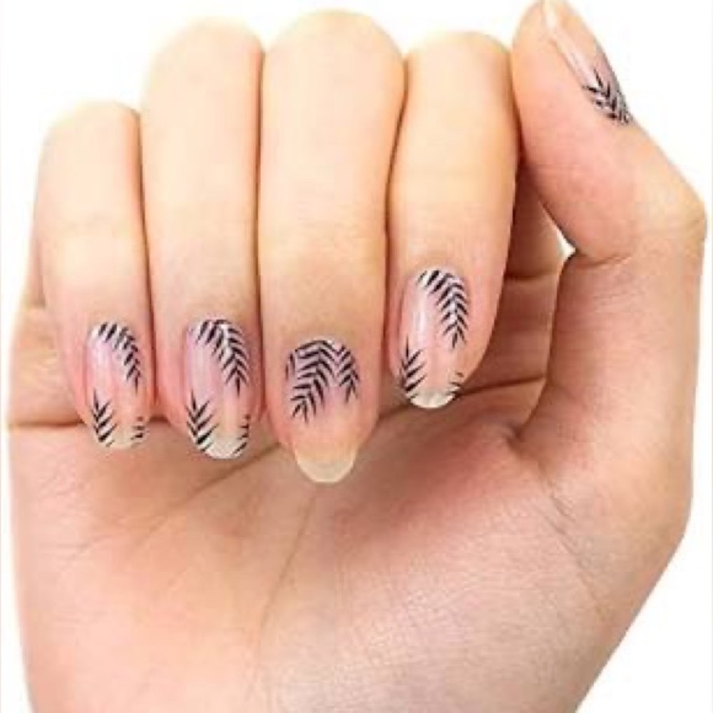 🌸Sale:3/$30🌸 Color Street Nail strips. Shade: Palm Before the Storm.